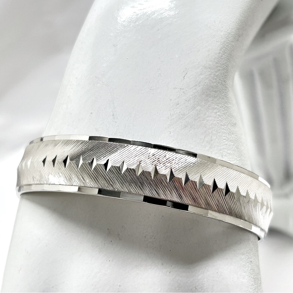 Monet, Vintage, Wide Silver Diamond Cut Bangle Bracelet
